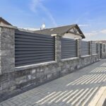 Moderní hliníkové ploty jako dlouhodobé řešení s nadčasovým designem