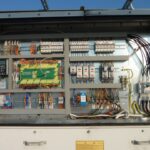 Rekonstrukce elektroinstalace v panelovém domě: kdy je čas na modernizaci
